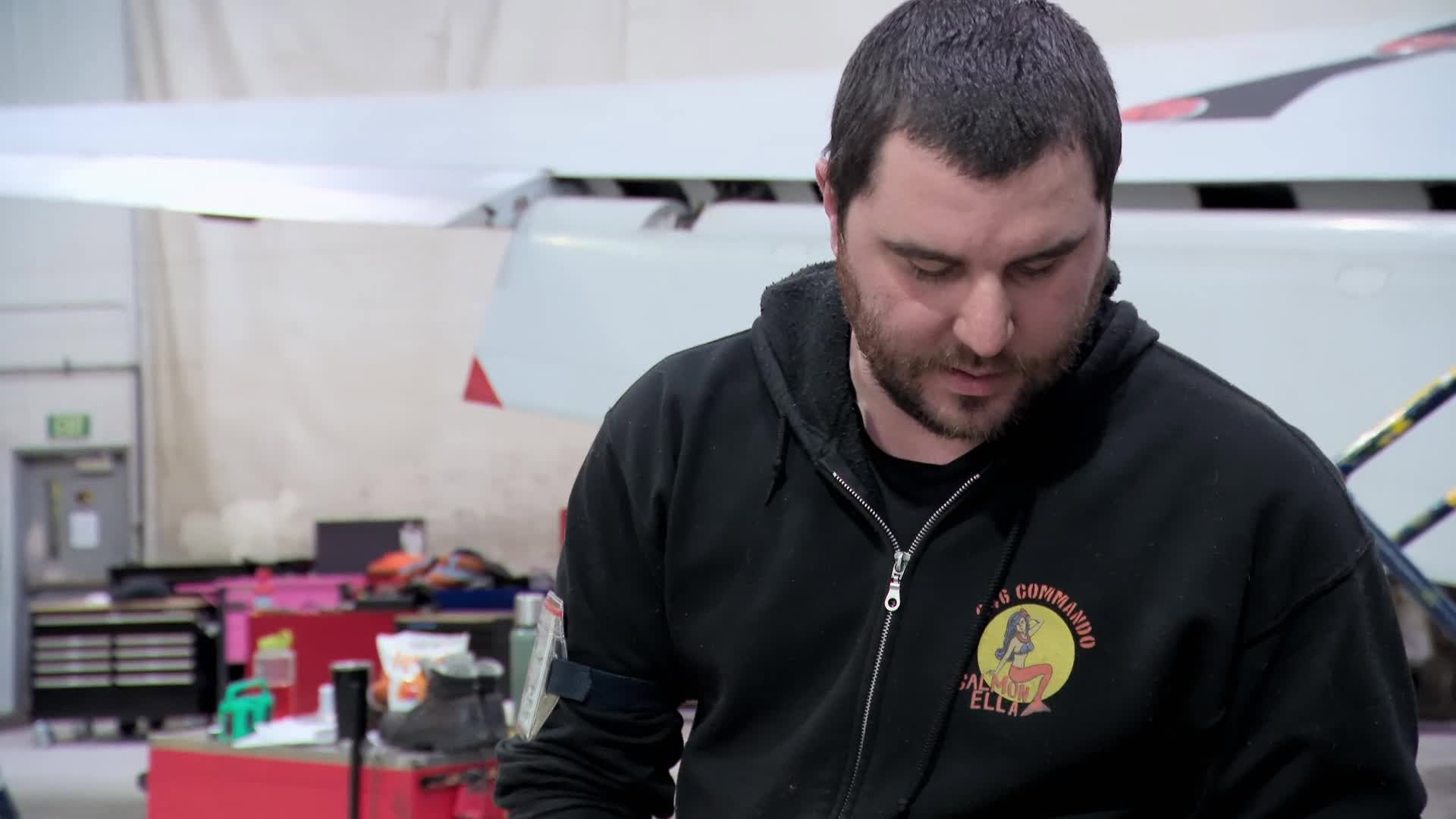 Ice Airport Alaska S03E07 backdrop