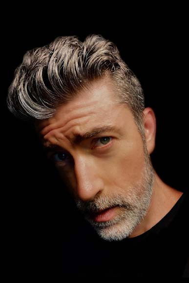 et billede af Matt Santoro