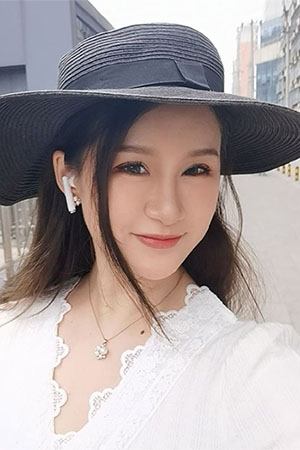 Yue Cu's picture in the cast
