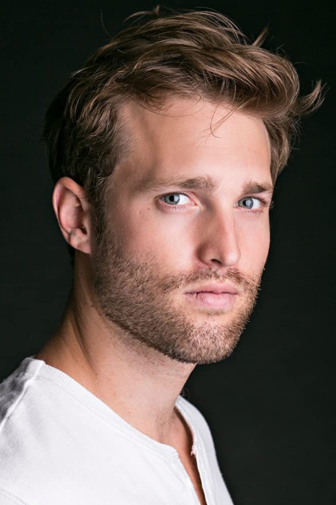 et billede af Dixie Arnold