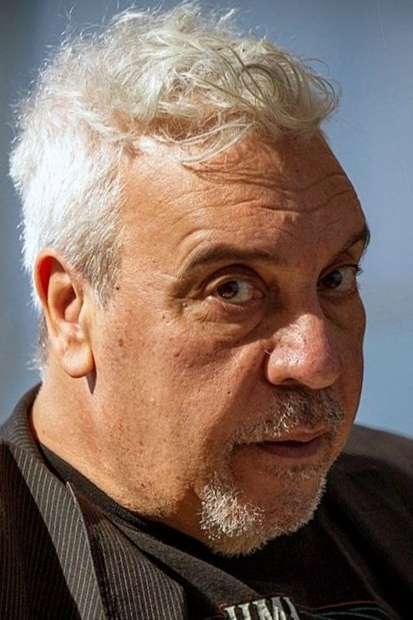 et billede af Fernando Gustavo Sily