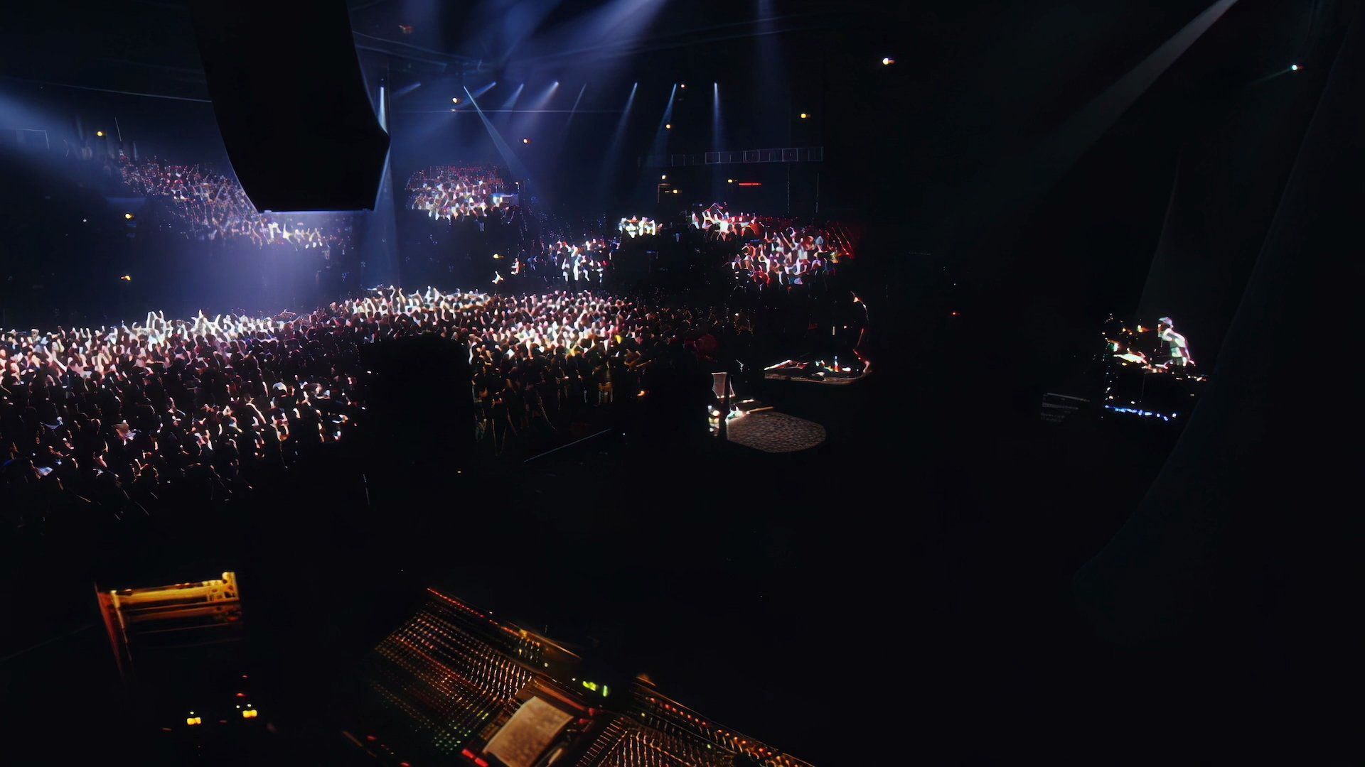 Muse: Hullabaloo - Live At Le Zenith - Paris (2002)