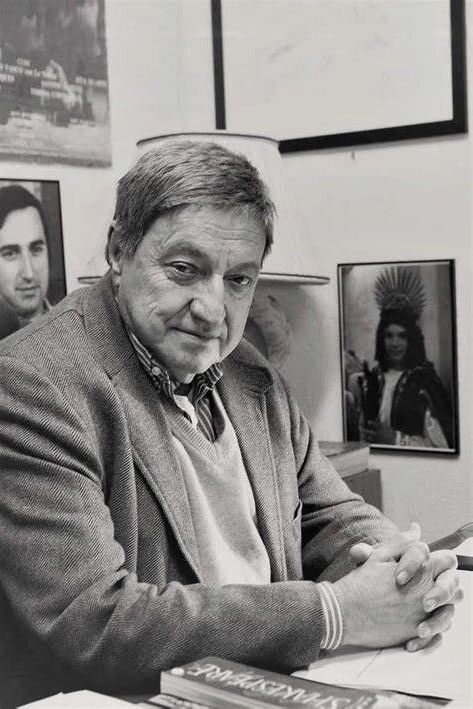 et billede af Carlos Avilez