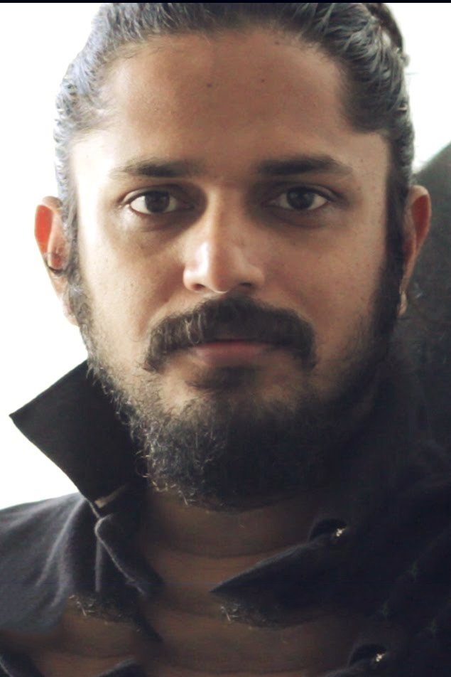 et billede af Jomon T. John