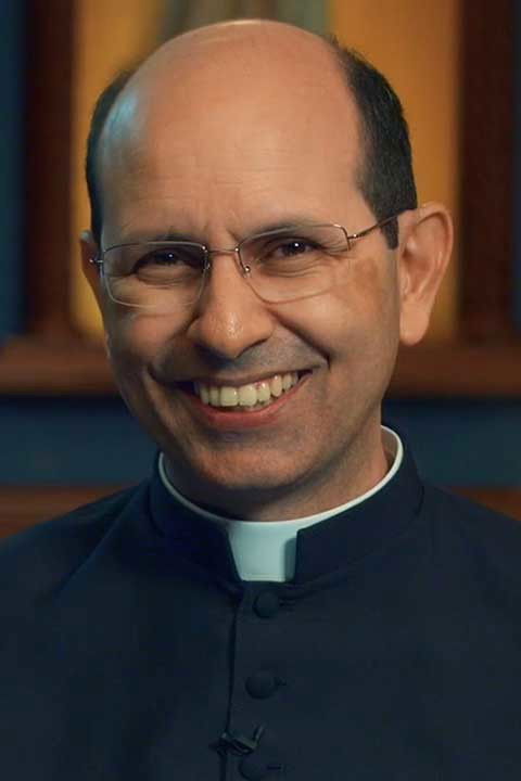 et billede af Padre Paulo Ricardo