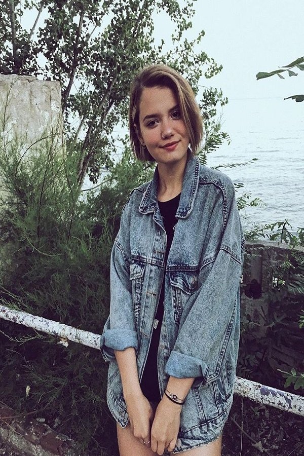 Doğa Özüm's picture in the cast