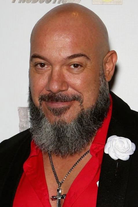 et billede af John Molinaro