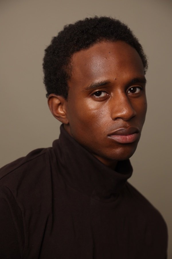 et billede af McKinzie J. Scott