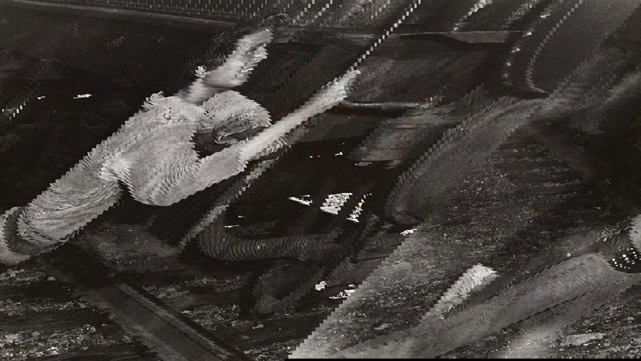 Wyoming Mail (1950)