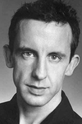 et billede af Adrian Harris