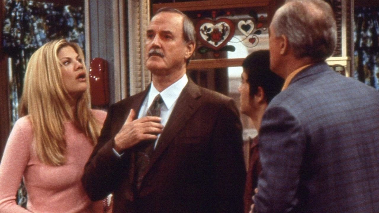 3rd Rock from the Sun Season 6 :Episode 18  Mary Loves Scoochie (2)