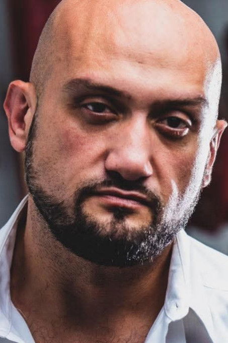 et billede af Levon Petrossian