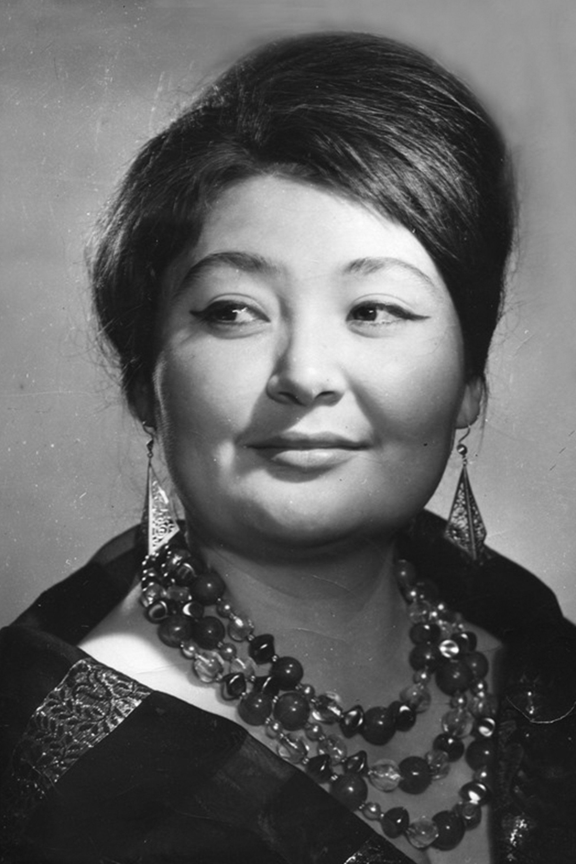 et billede af Lola Abdulkarimova