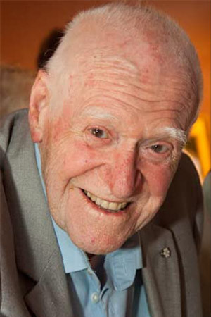 et billede af Antony Holland