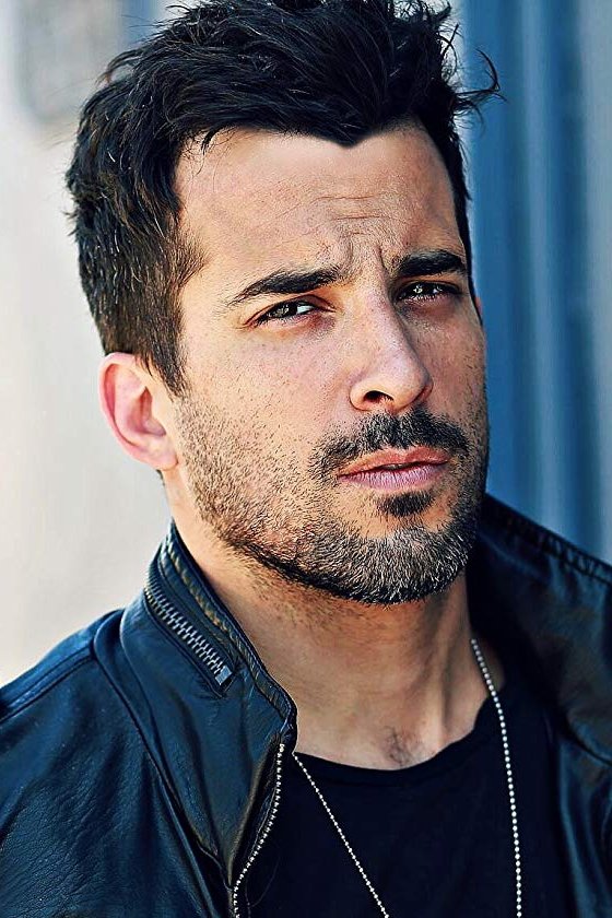 et billede af Joshua Leary