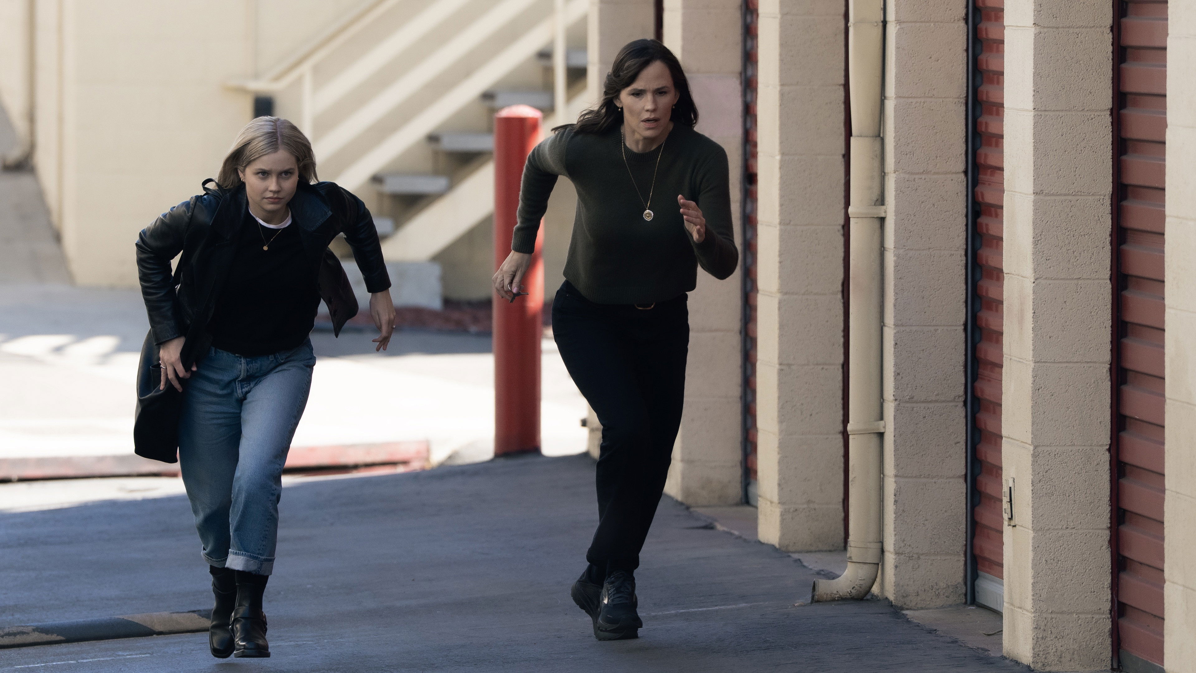 The Last Thing He Told Me Season 2 :Episode 1  Cape Cod