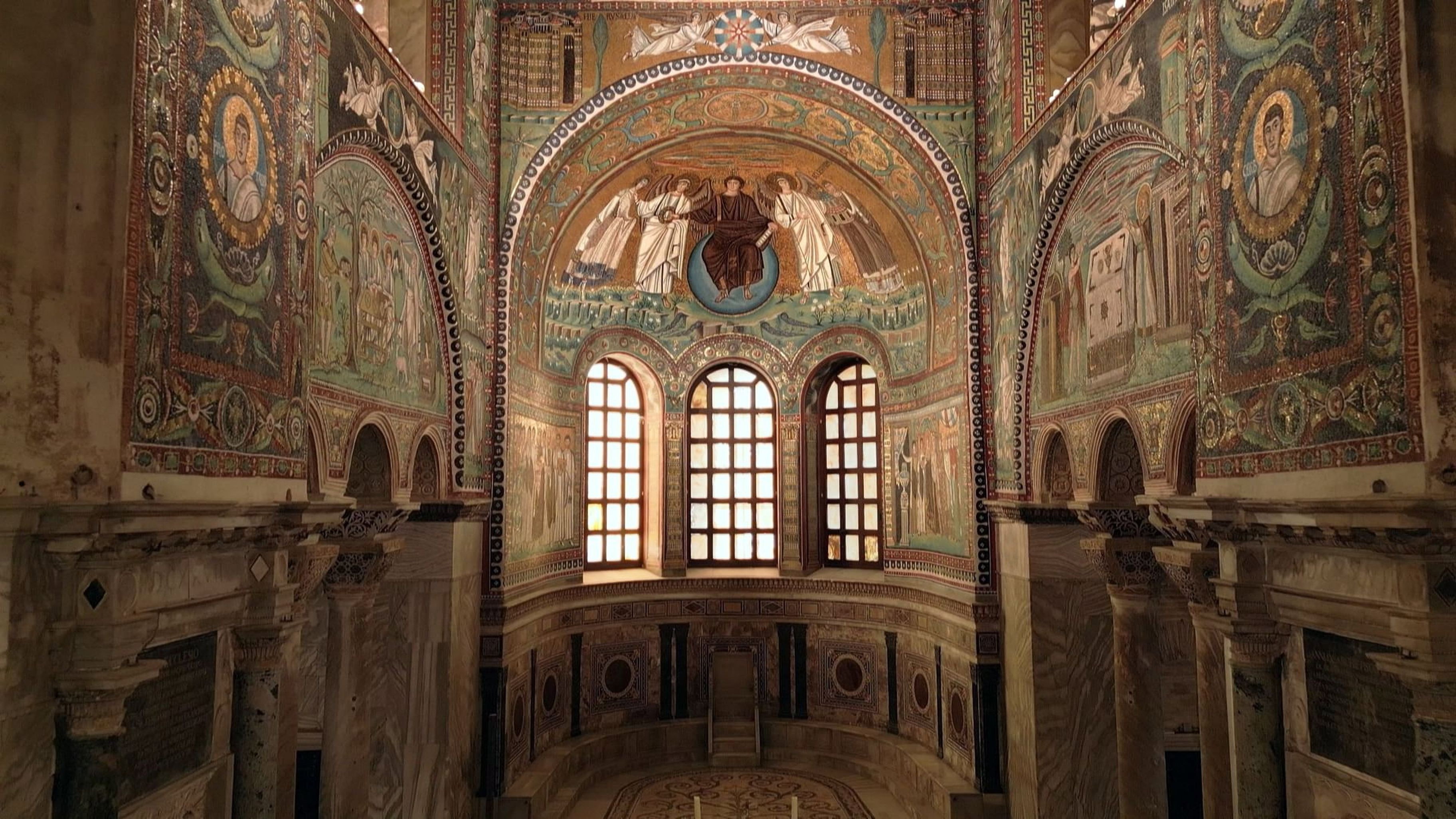 Byzantium - Europe's Golden Heritage backdrop