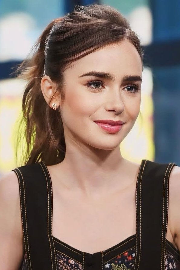 リリー・コリンズ(Lily Collins,莉莉·柯林斯)