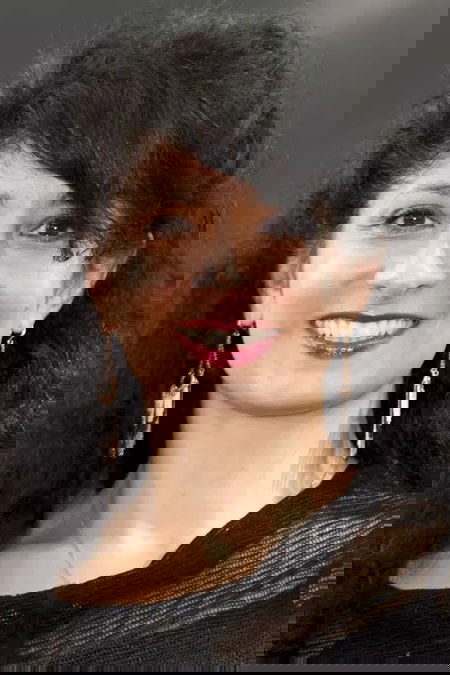 et billede af Shaparak Khorsandi