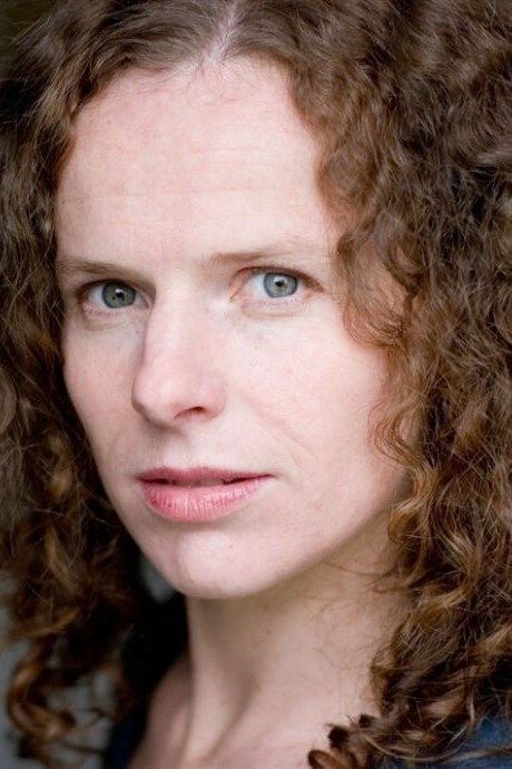 et billede af Astrid Adverbe