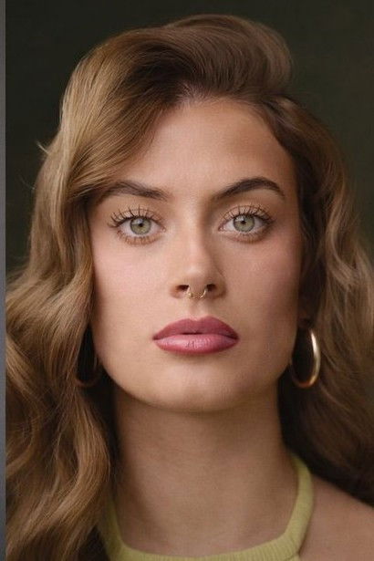 et billede af Phoebe Hicklin