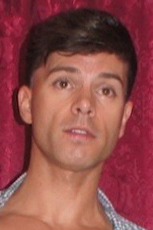 et billede af George Bond