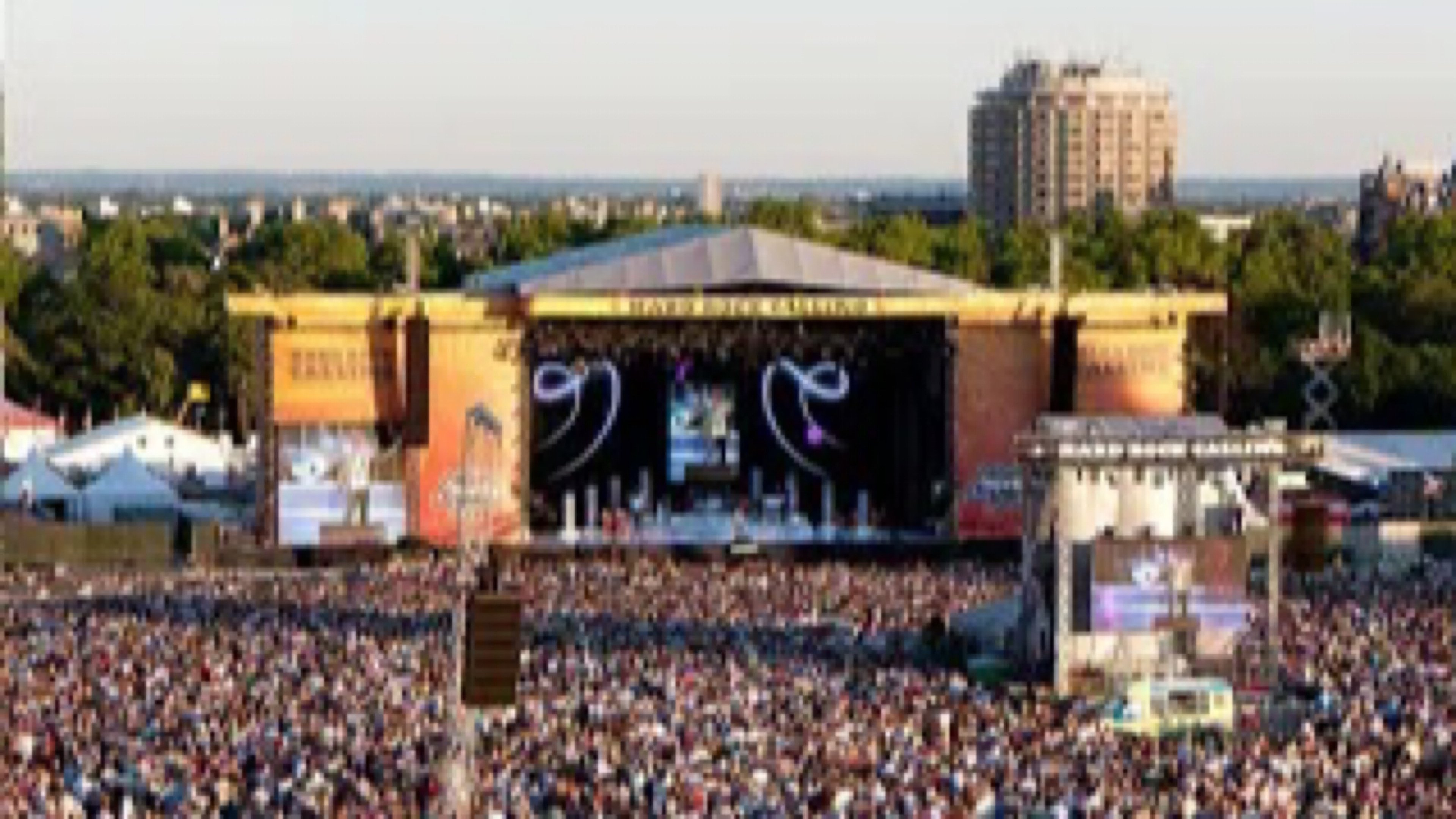 Hard Rock Calling 2011 (2011)