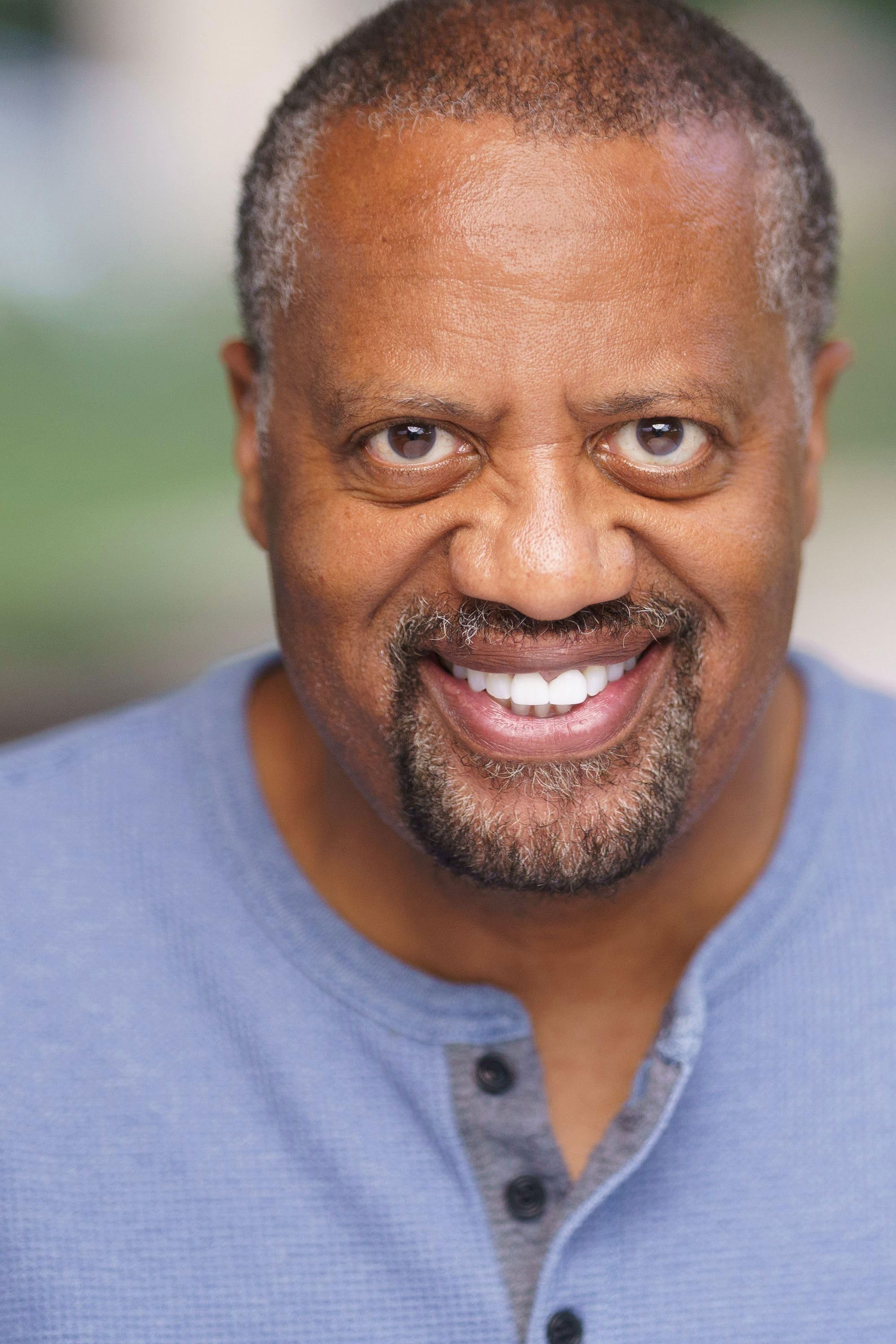 et billede af Chaz Grundy