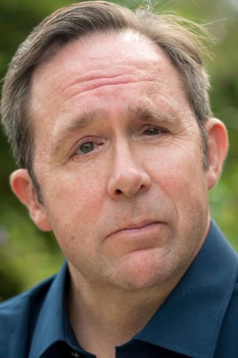 et billede af Simon Startin