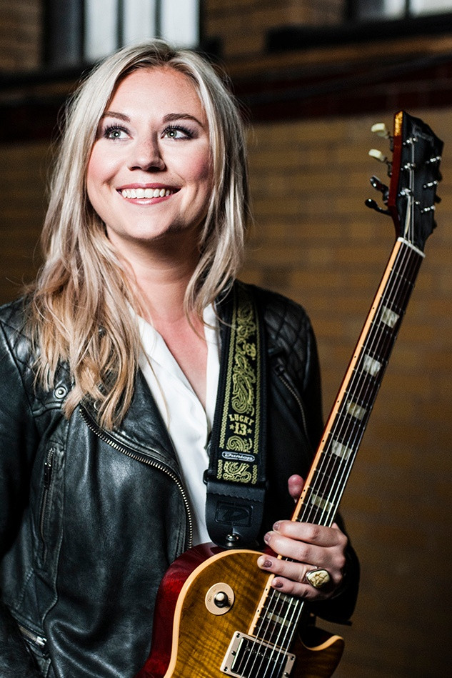 et billede af Joanne Shaw Taylor