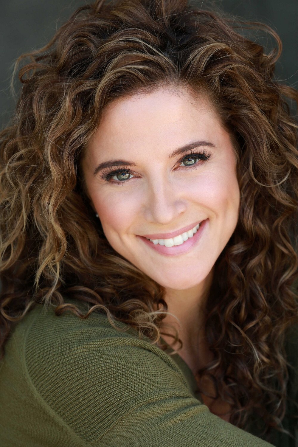 Alexis Carra's picture in the cast