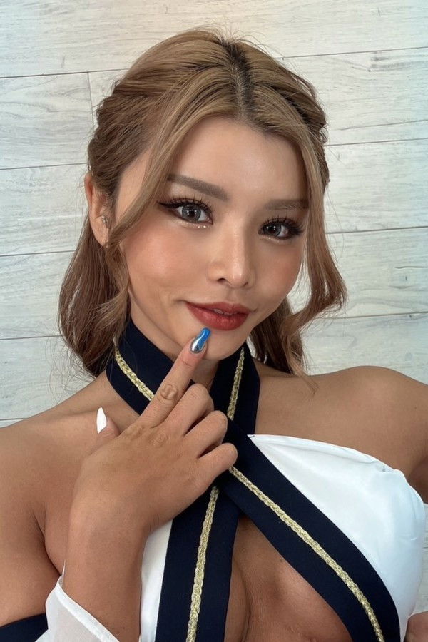 et billede af 黒咲華