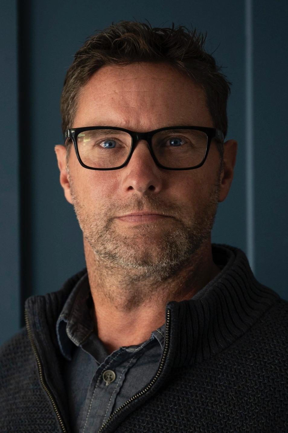 et billede af John Collins