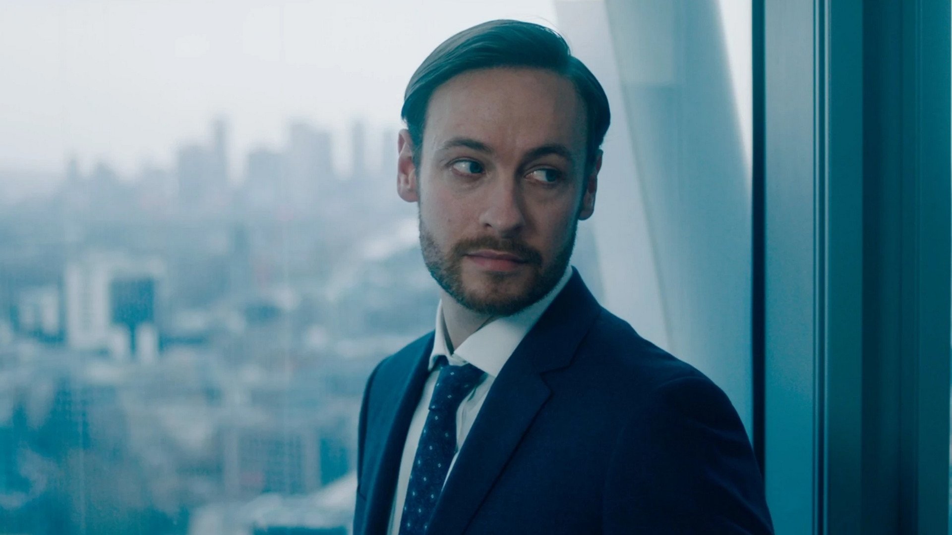 The Suit Weareth the Man (2020)