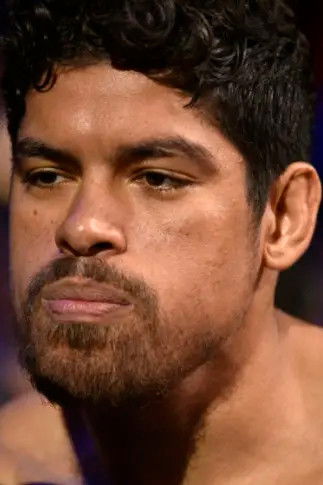 et billede af Aalon Cruz