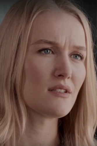 et billede af Eliza Till