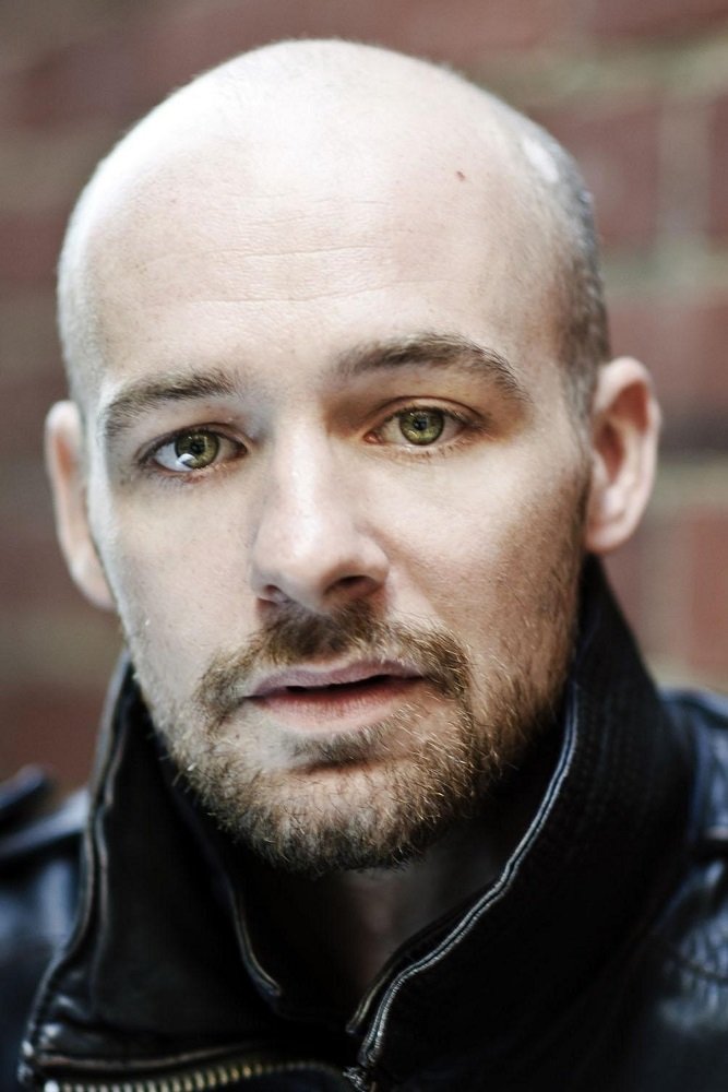 et billede af David John Watton