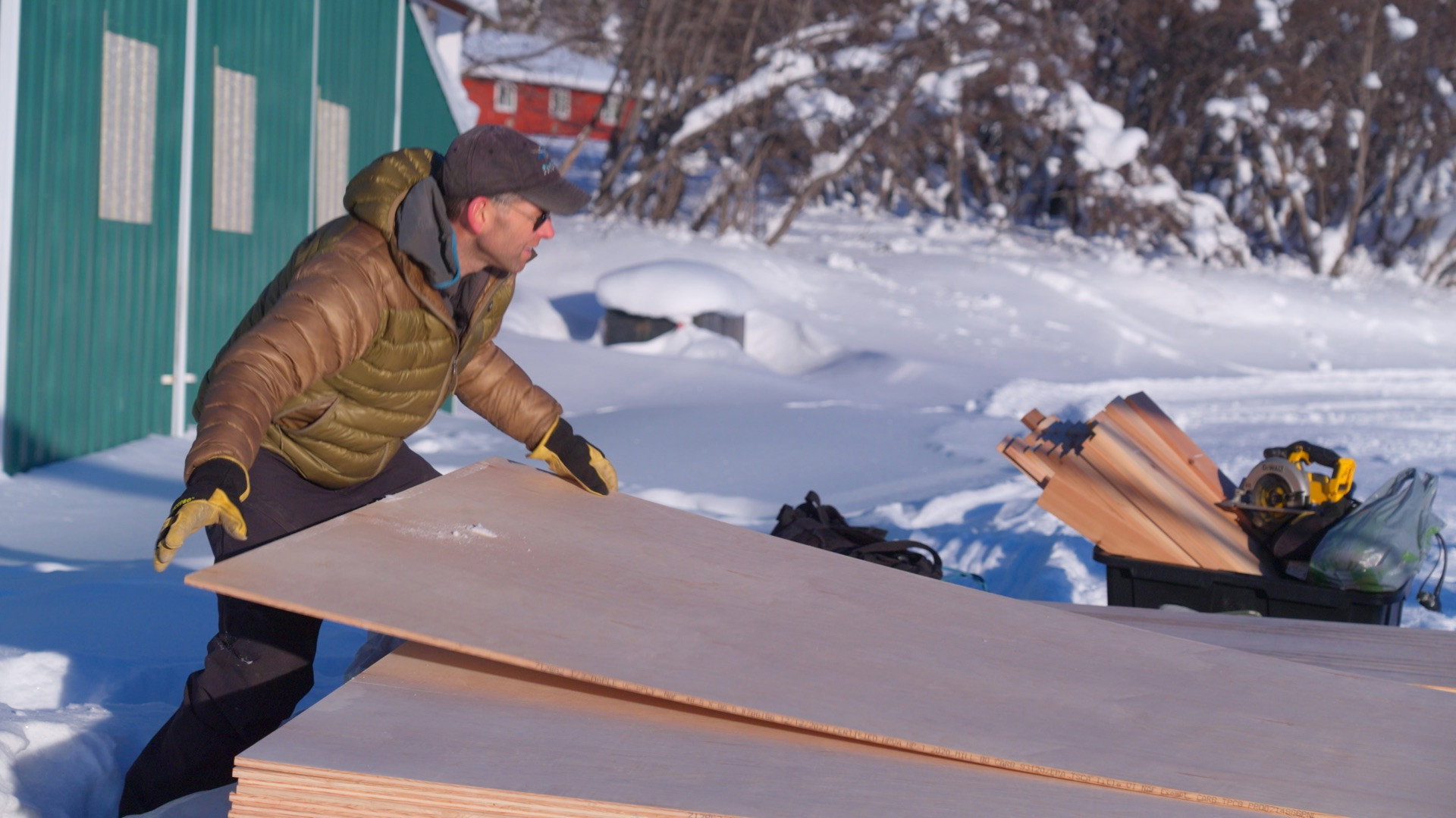 Ice Airport Alaska S05E04 backdrop