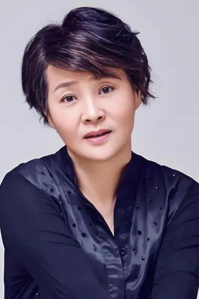 Profile 孟秀 with character 小雨妈