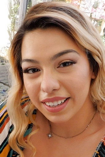 et billede af Mia Costello