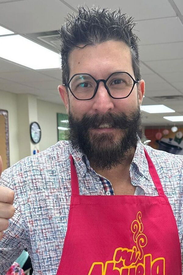 et billede af Ricardo Becerra