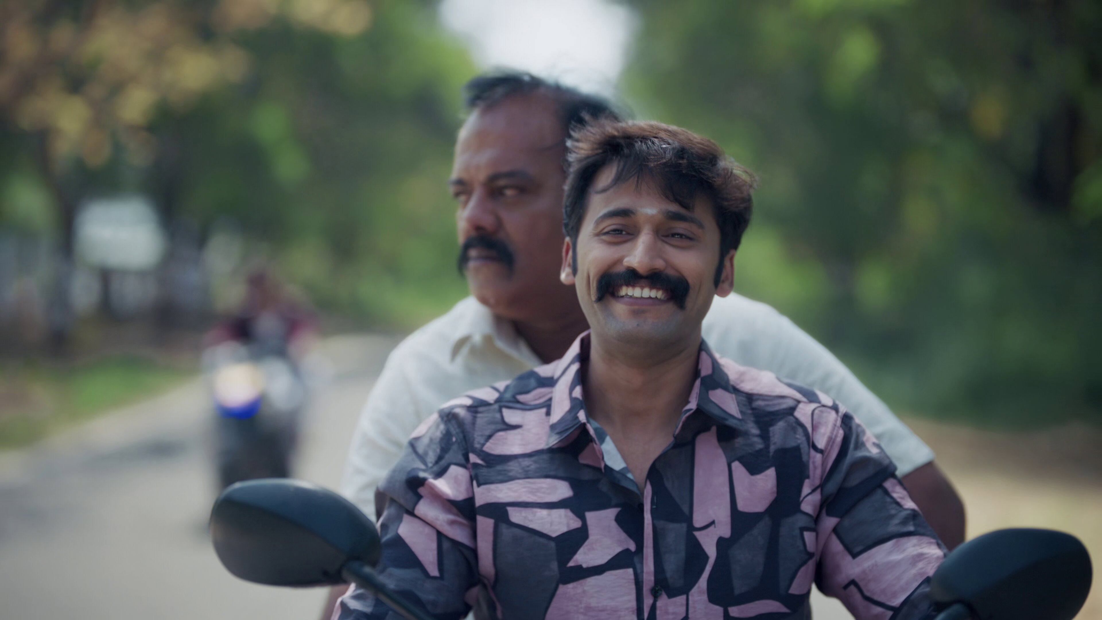 காக்கி சர்க்கஸ்