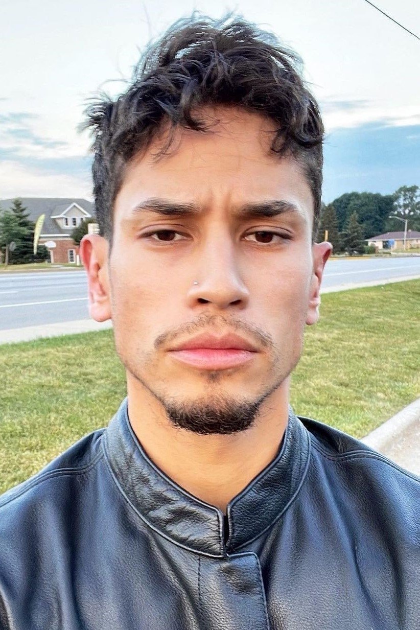 et billede af C.J. Salvador