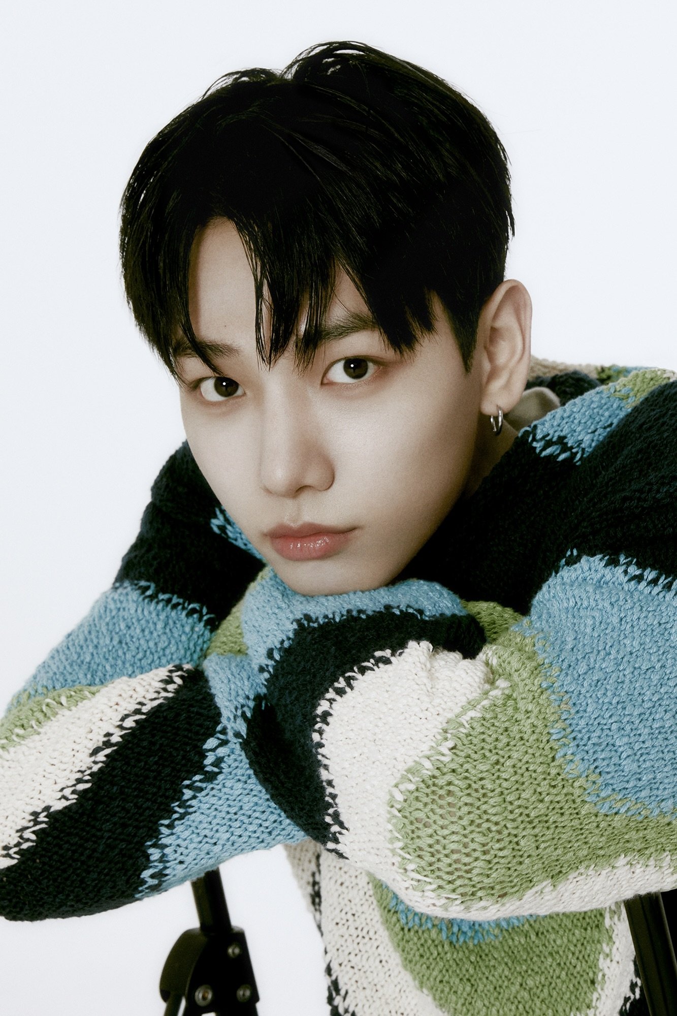 Jaehyun's picture in the cast