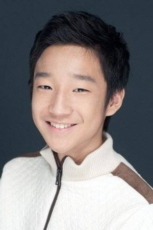 김우석