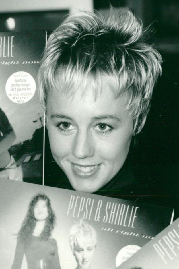 et billede af Shirlie Holliman