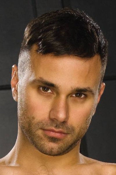 et billede af Conner Habib