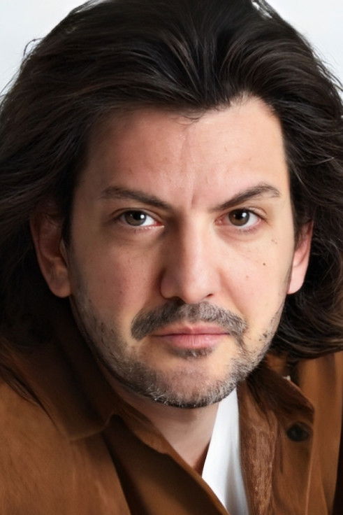 et billede af Levent Akkök