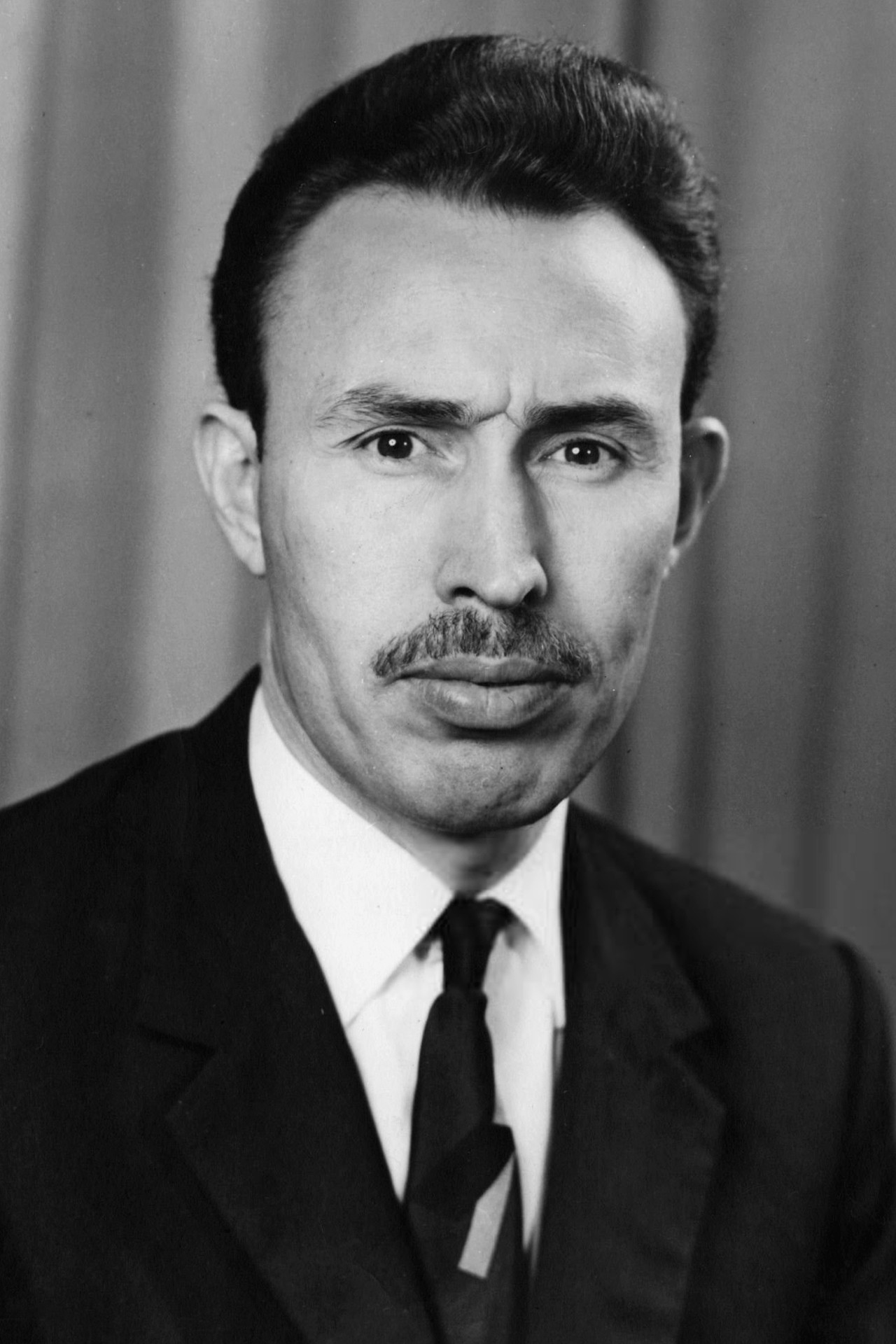 et billede af Houari Boumédiène