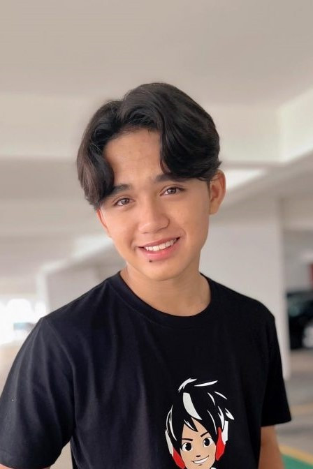 et billede af Armand Ezra